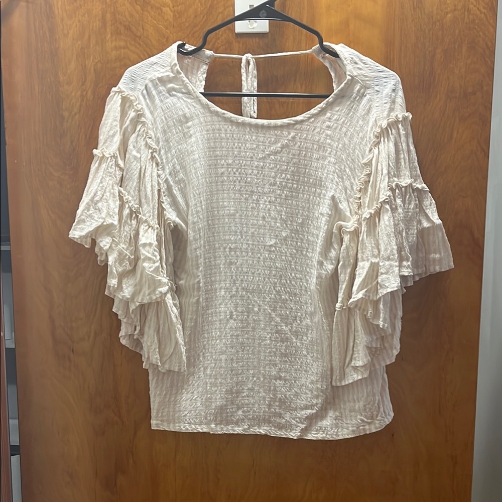 Pilcro Cream Ruffled Short Sleeve Blouse